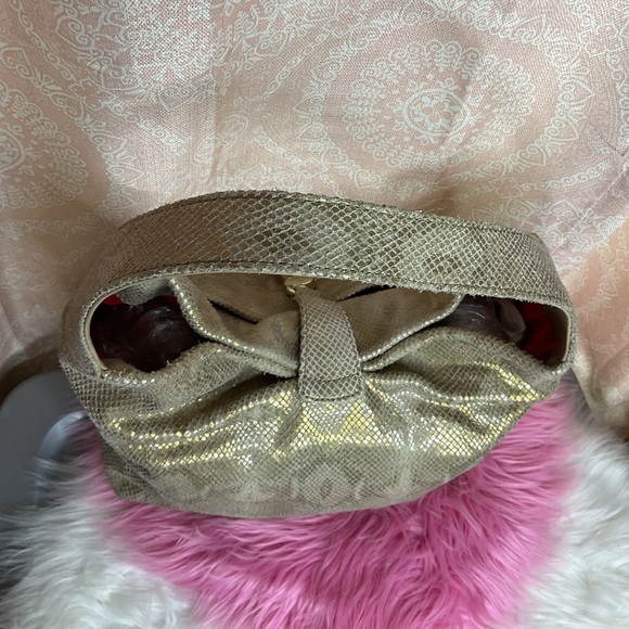 Dooney & Bourke Belvedere Gold Shoulder Bag - Picture 5 of 12